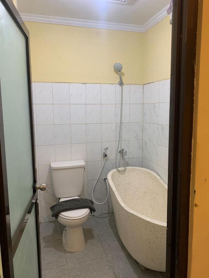Hotel Guci Kencana Jaya Tuwel Екстер'єр фото