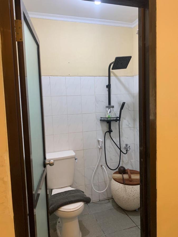 Hotel Guci Kencana Jaya Tuwel Екстер'єр фото